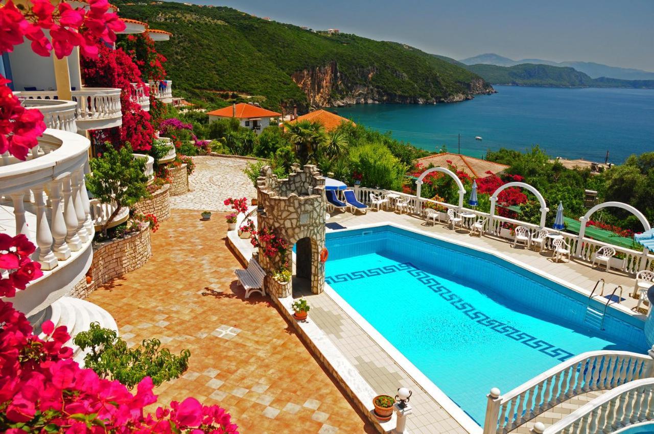 Dolphin Apartments Parga Exterior photo
